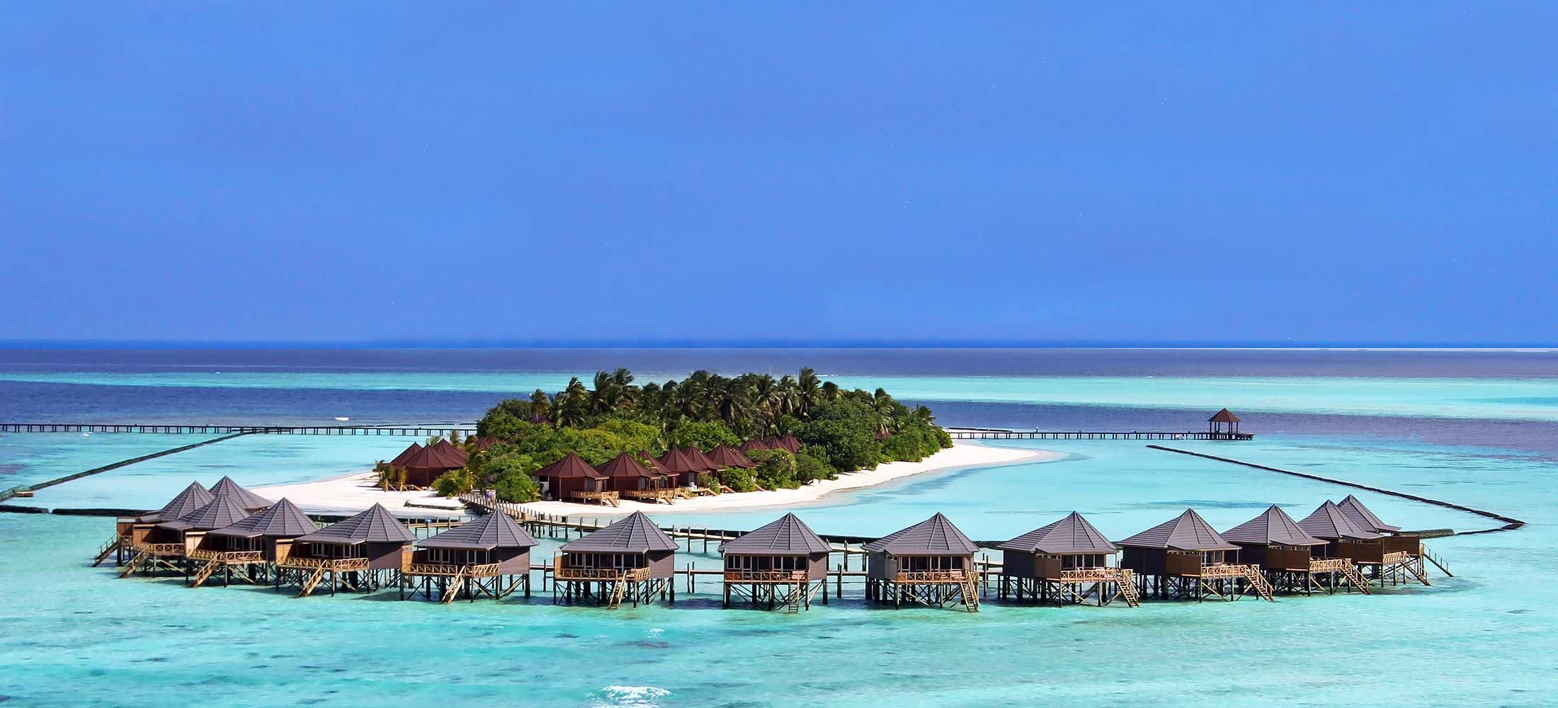 Komandoo Island Resort & Spa