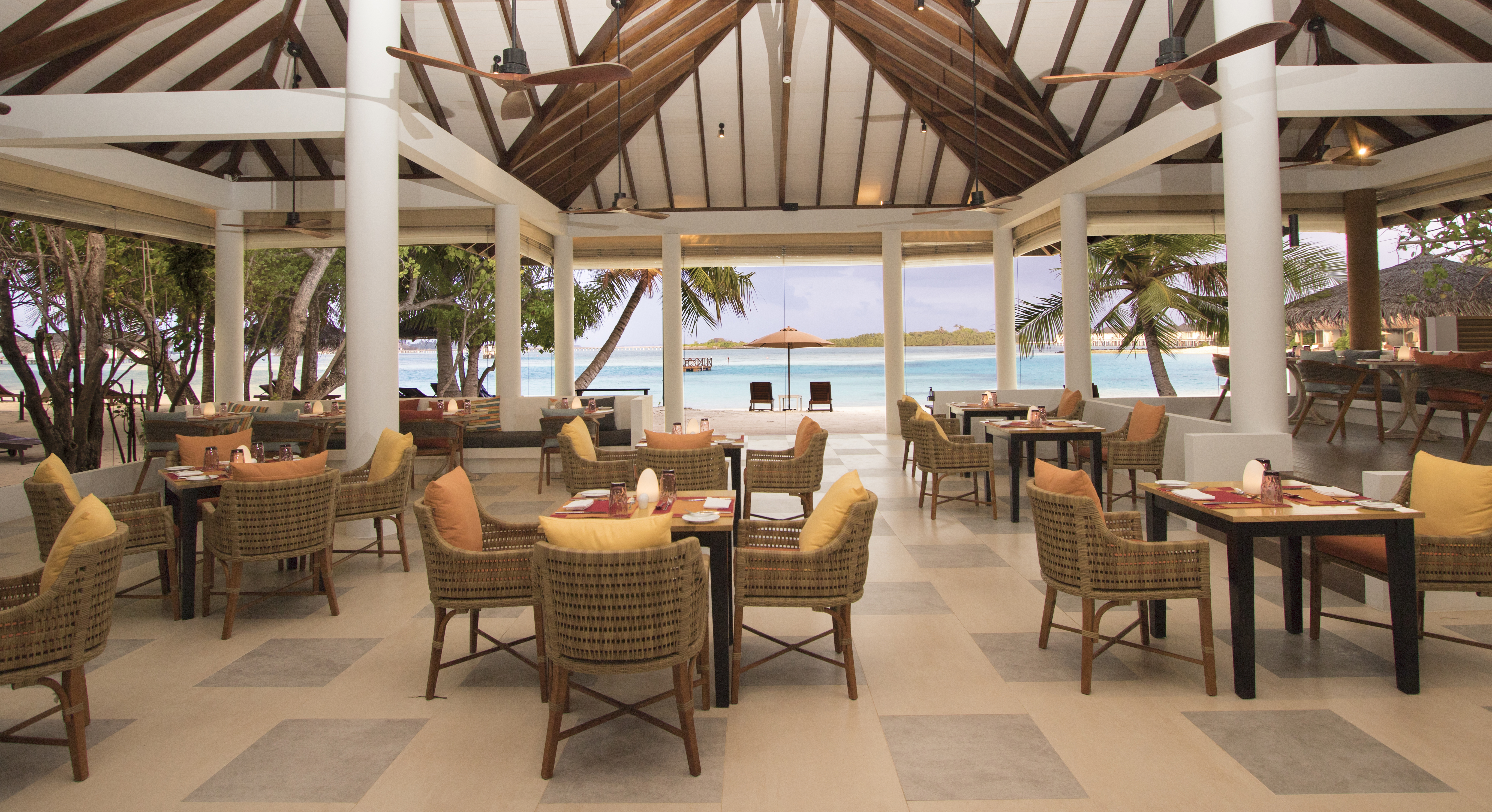 Cinnamon Dhonveli (Maldiverna) Västindienspecialisten